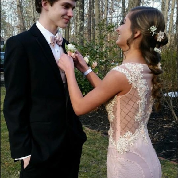 Prom dress - Picture 2 of 2